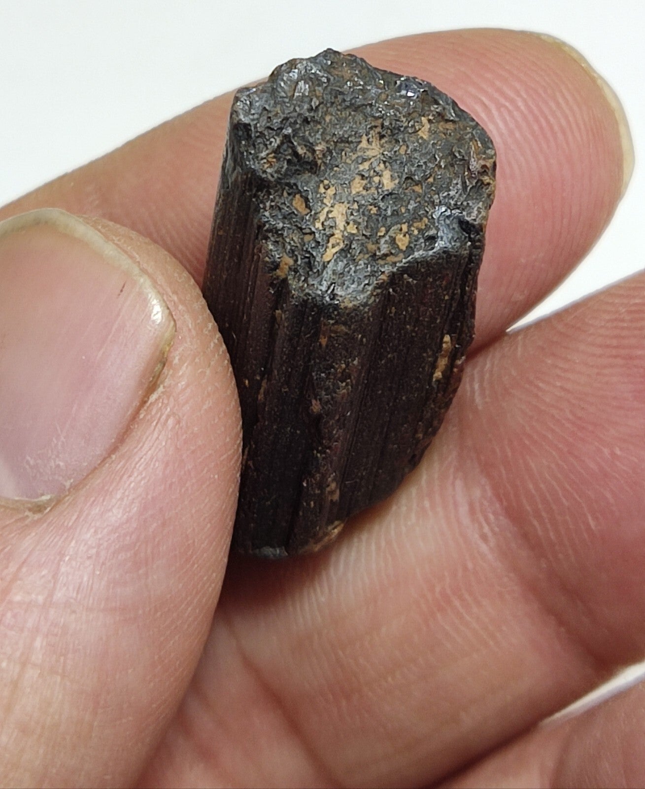 A very Aesthetic Natural beautifully terminated rutile crystal 10 grams