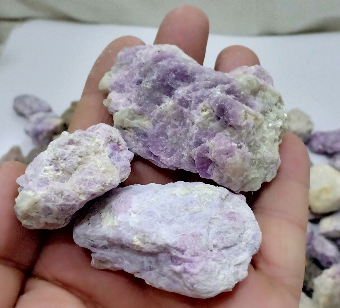 Rough Hackmanite Lot 1200 grams