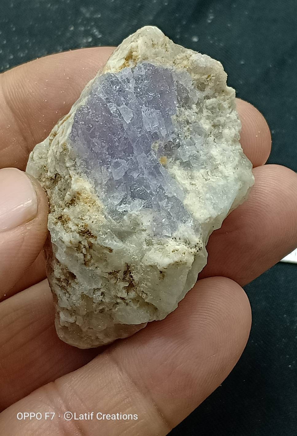 Hackmanite specimen UV reactive Fluorescent 60 grams