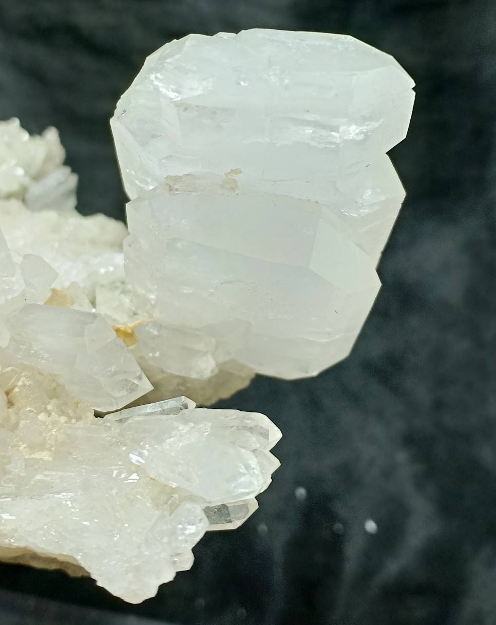 Natural Faden Quartz Crystal specimen 588 grams