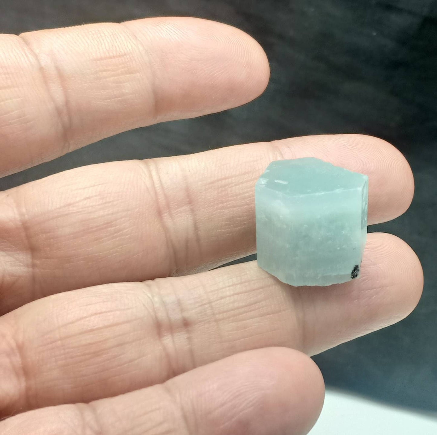 Single beautiful terminated Afghanistan Aquamarine Crystal 45 carats