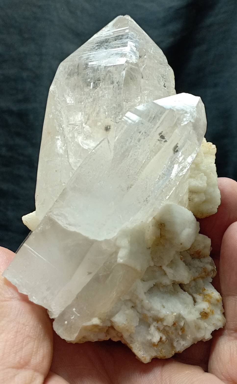 An amazing Beautiful specimen twin Quartz Crystals cluster with associated Albite and muscovite 427 grams