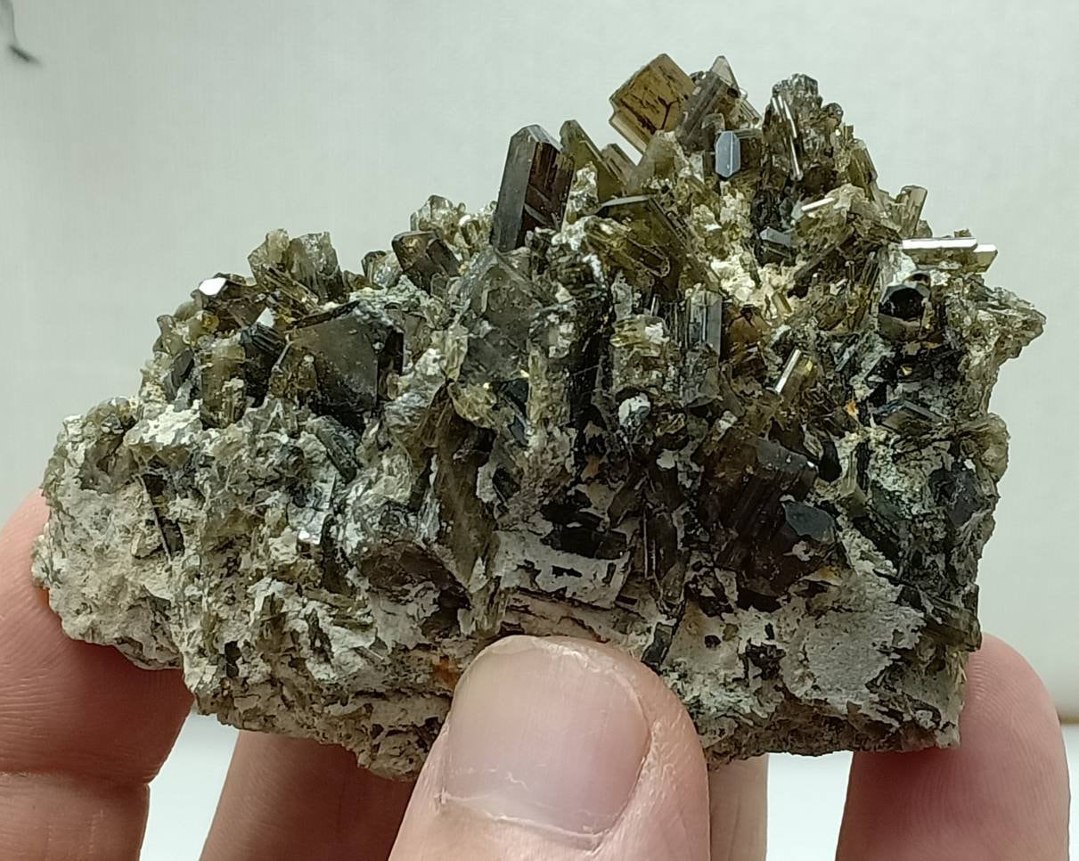 epidote crystals cluster 260 grams