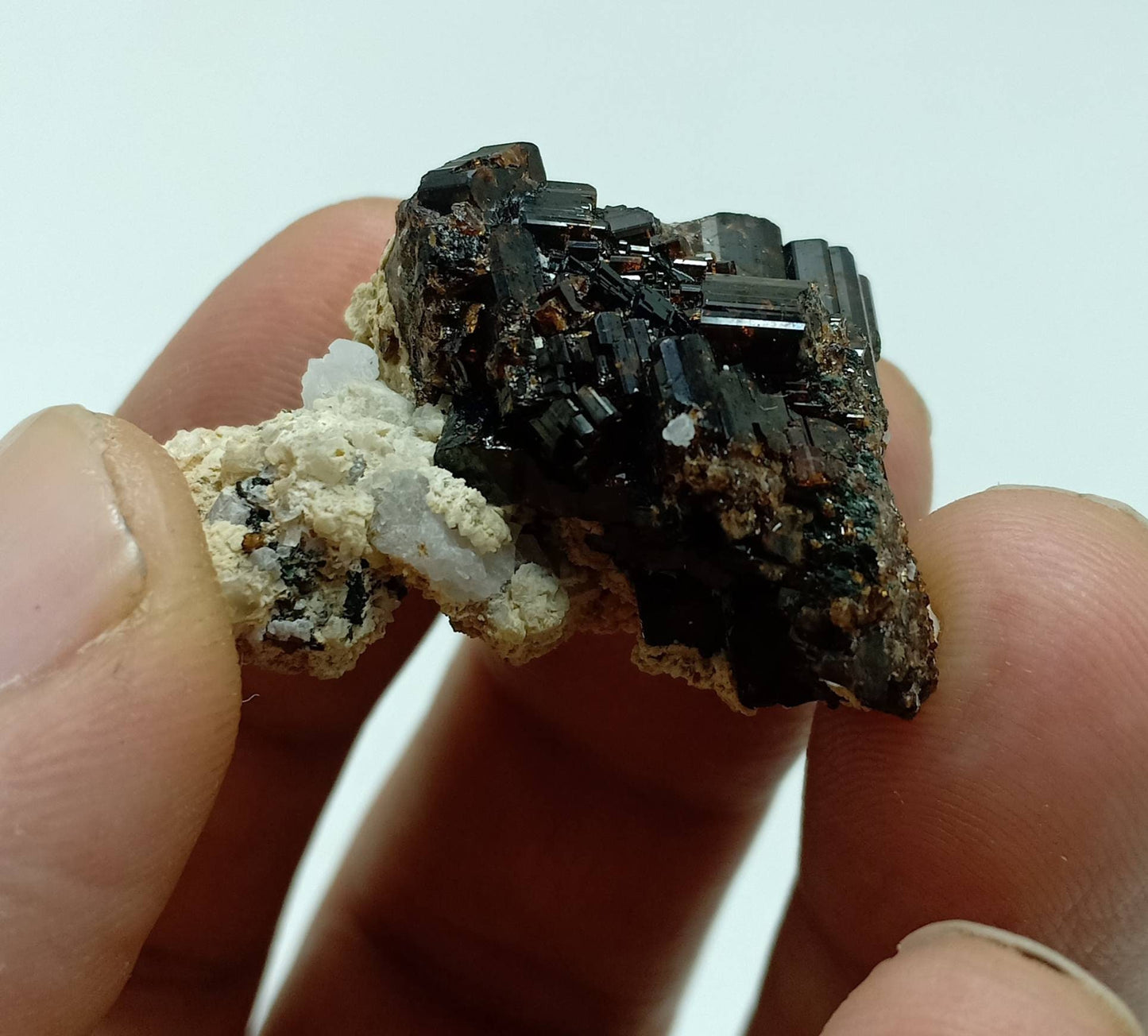 An amazing highly lusterous crystal specimen of dark brown Vesuvianite 15g