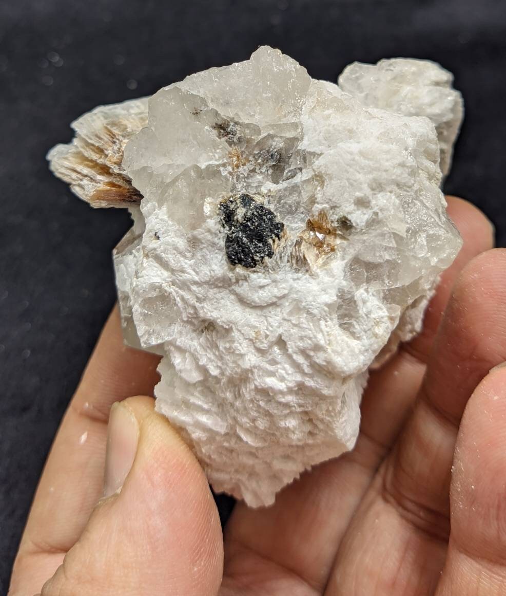Amazing specimen of rare microlite on matrix with quartz, muscovite, and cleavelandite 238g