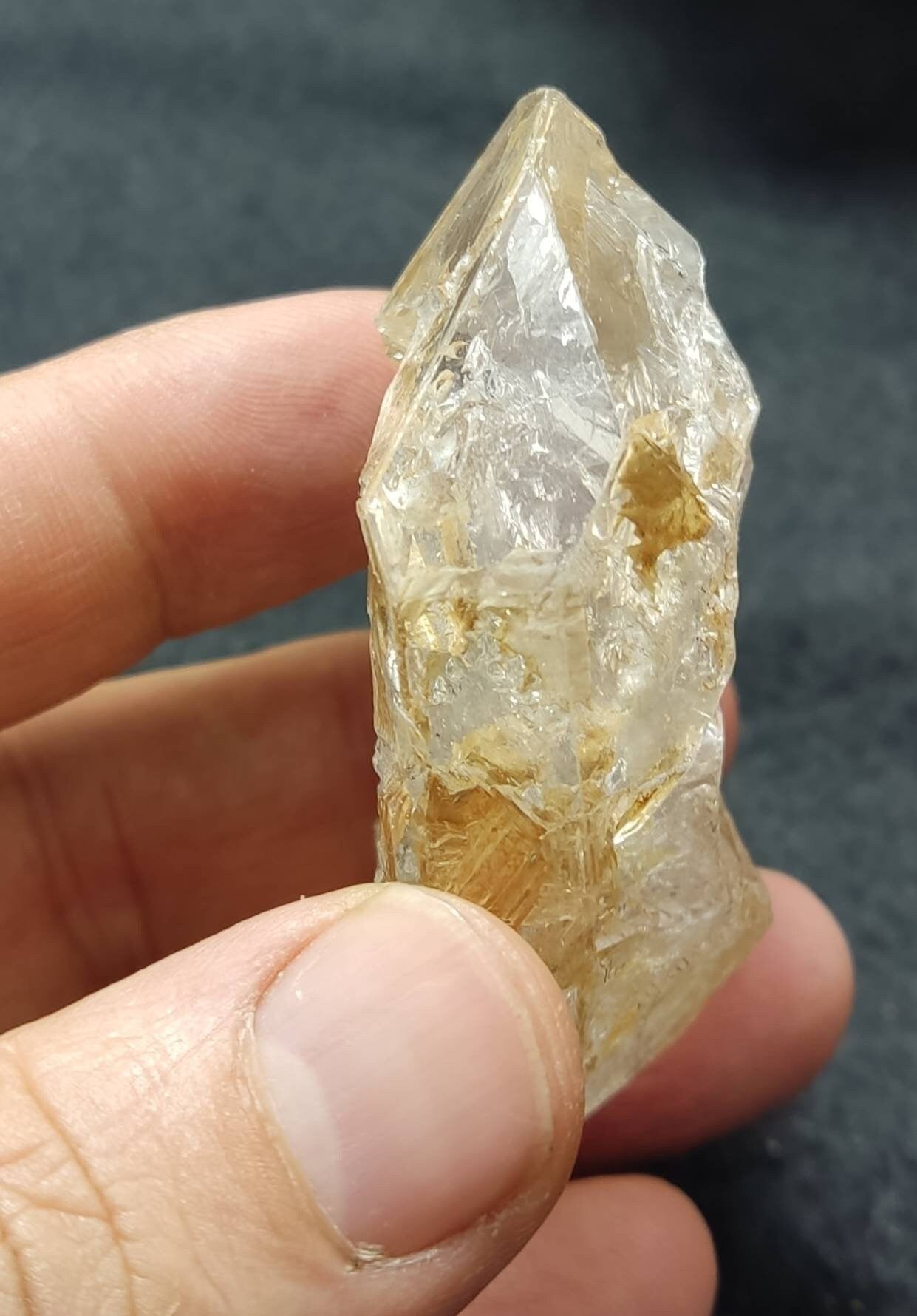 Fenster Skeletal window Quartz Crystal with clay inclusions 73 grams