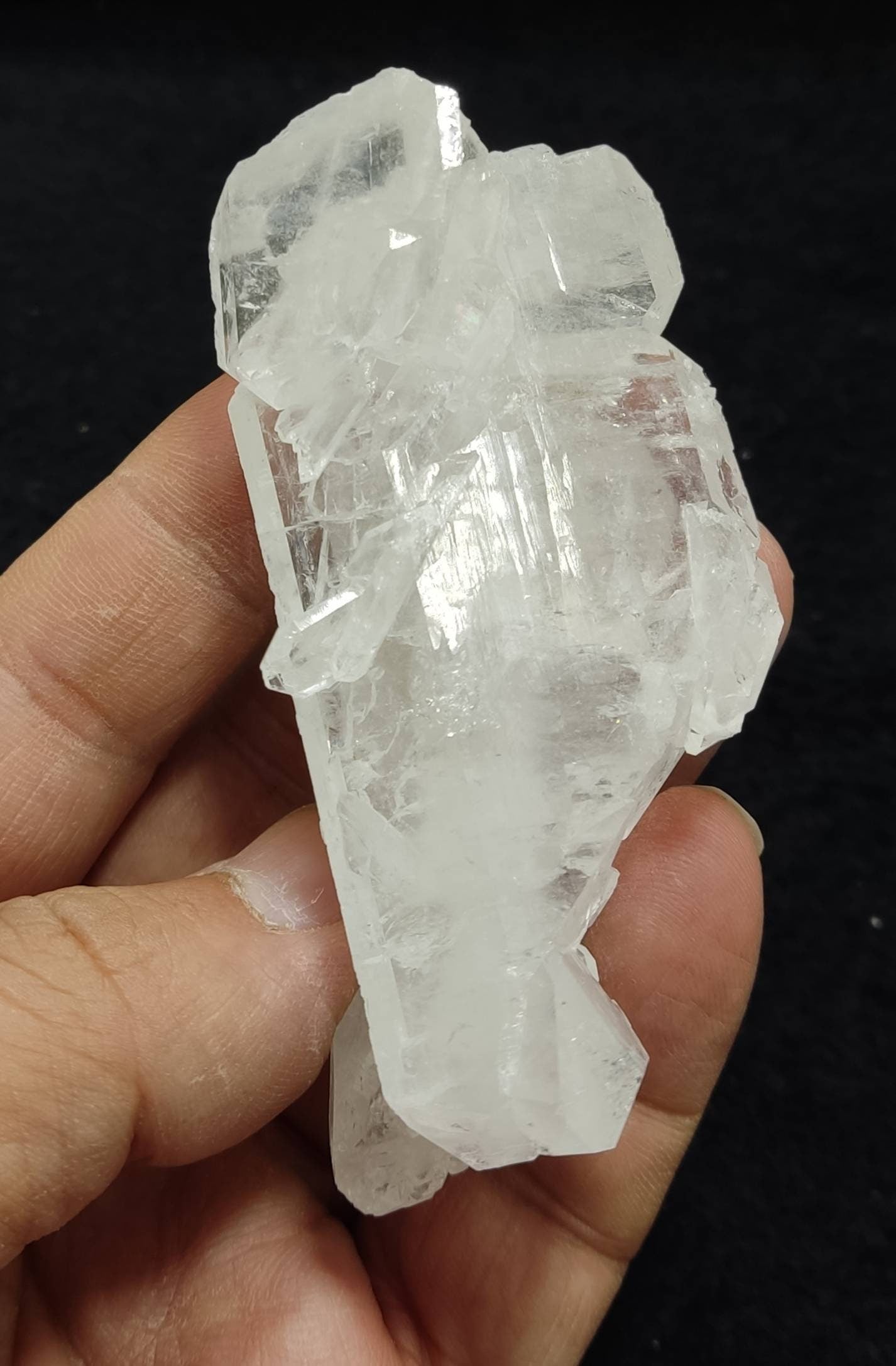 Single beautiful terminated Faden Quartz crystals cluster 91 grams