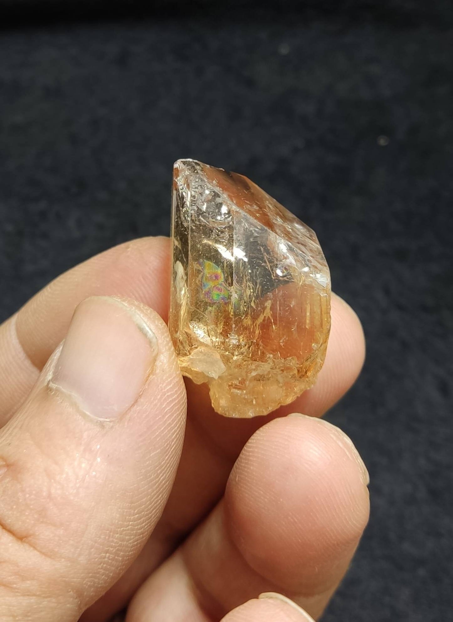 Single beautiful very gemmy terminated Topaz crystal 24.5 grams