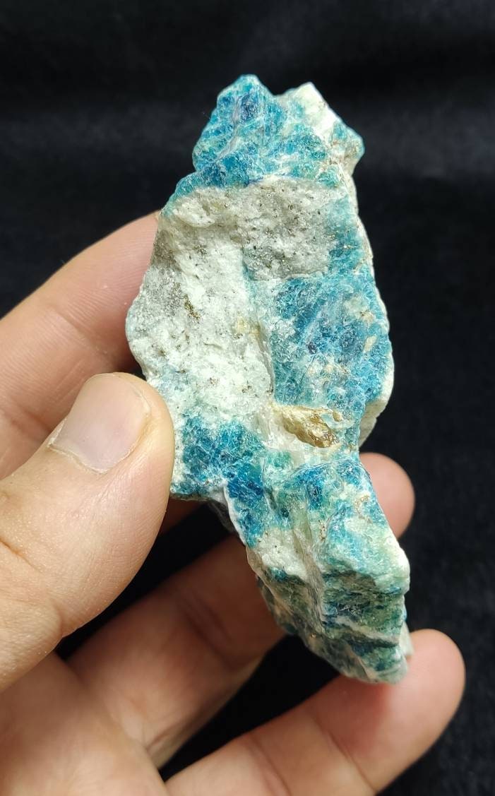 Amazing specimen of fluorescent Lazurite on matrix with pyrite 298 grams