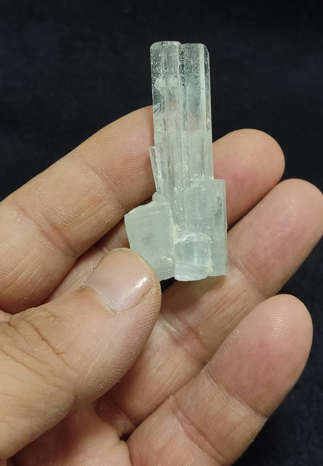 Terminated Aquamarine crystals cluster 19 grams