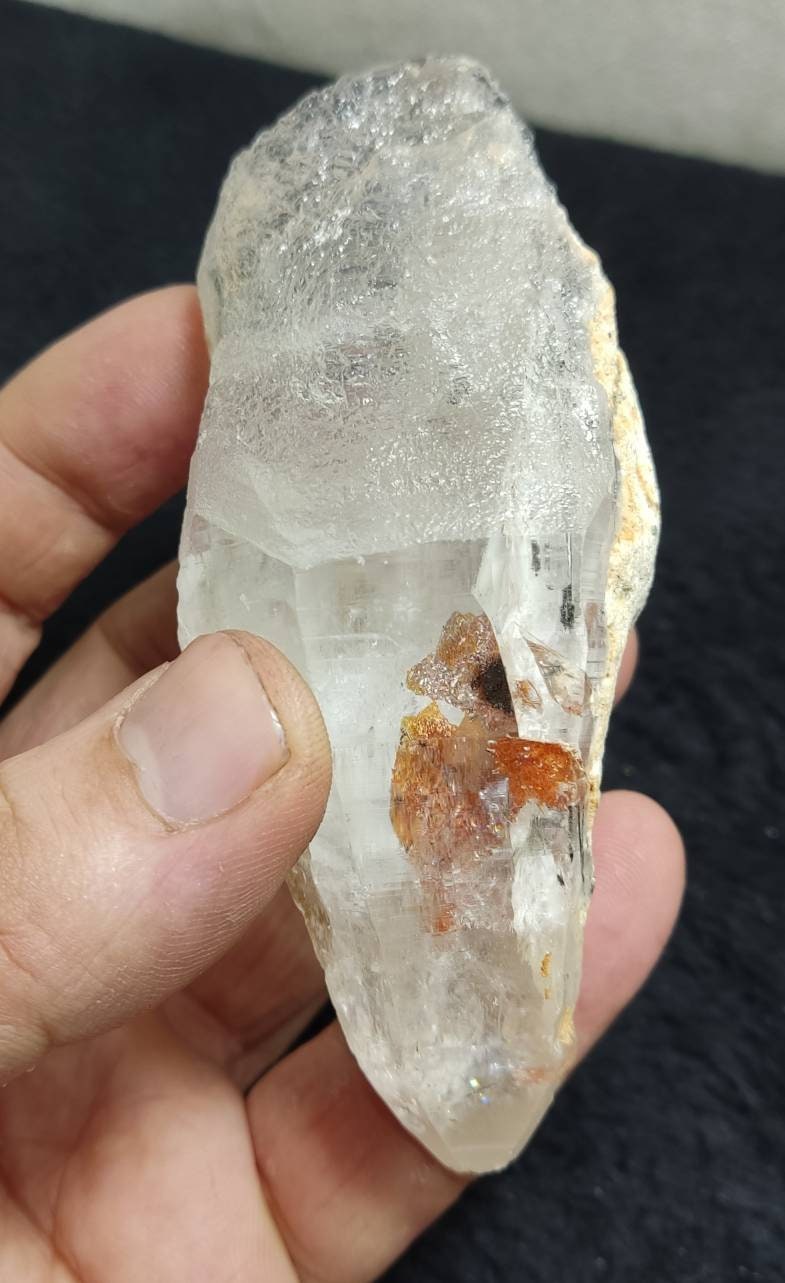 quartz crystal with Rutile sagenite inclusions 195 grams