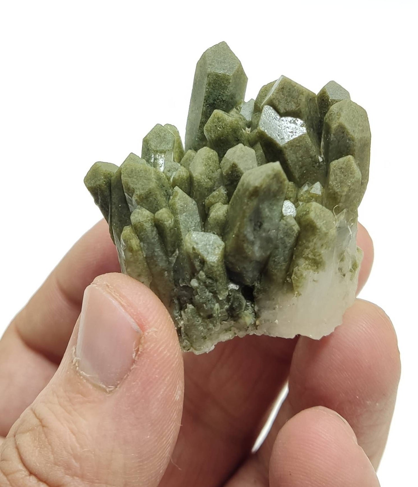 An Aesthetic Natural crystals cluster of beautifully terminated Chlorite Quartz 62 grams