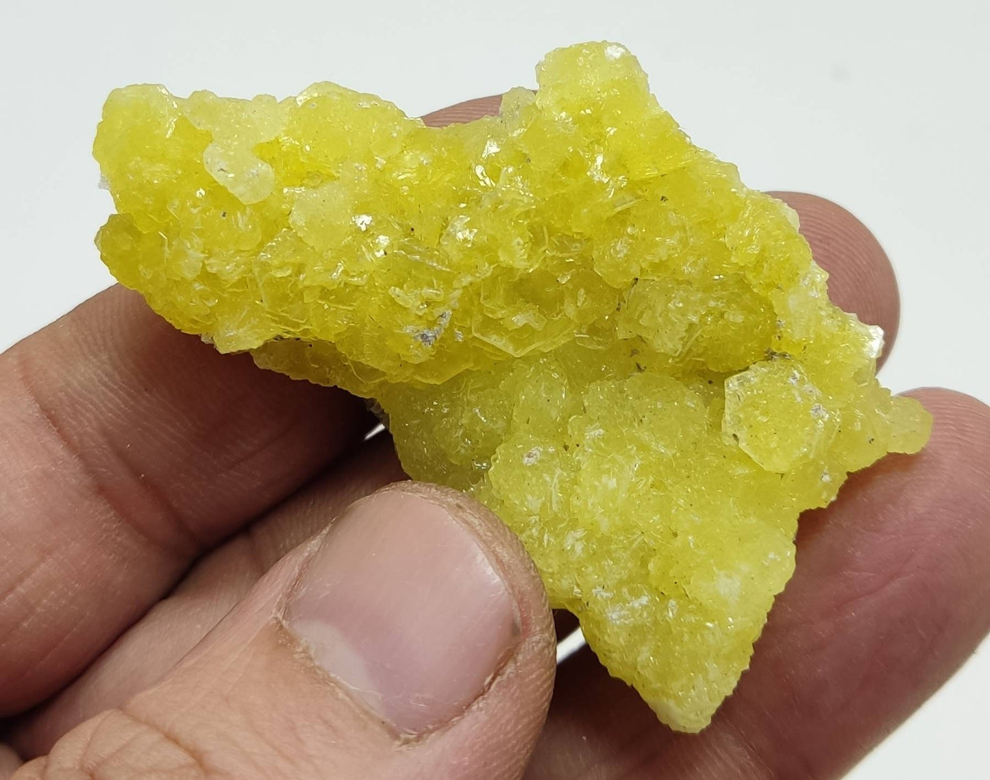 Natural yellow color Brucite 17 grams