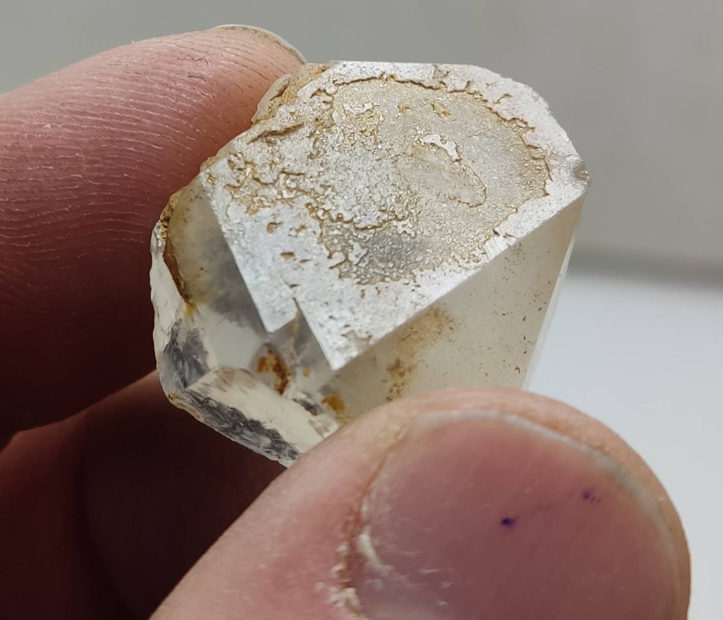 Quartz Crystal with hematite crystal inside 9 grams