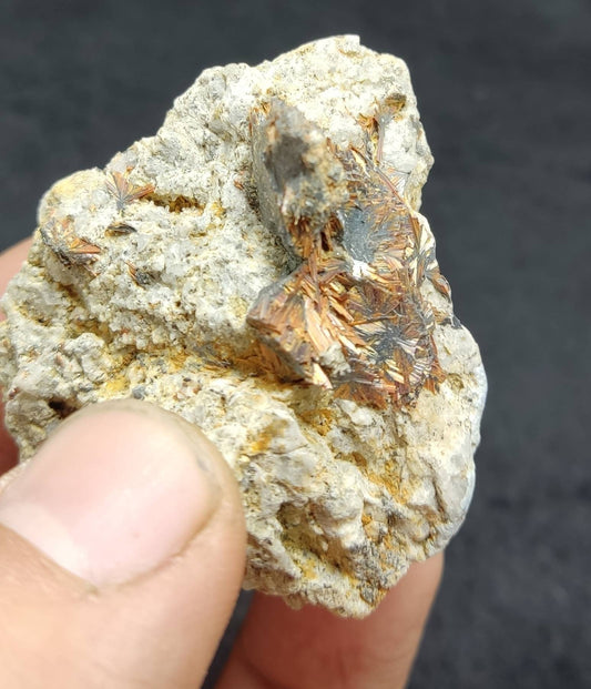 rutile saginite on hematite on matrix 72 grams