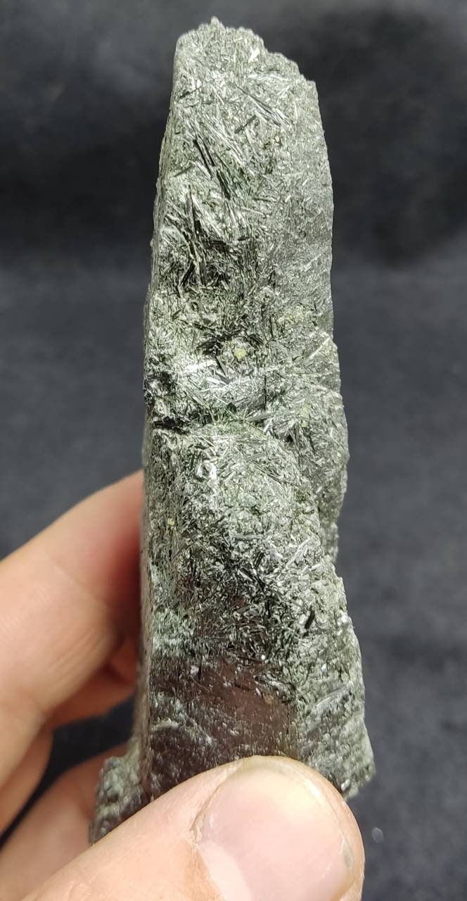 Natural terminated Chlorite Quartz crystal 148 grams