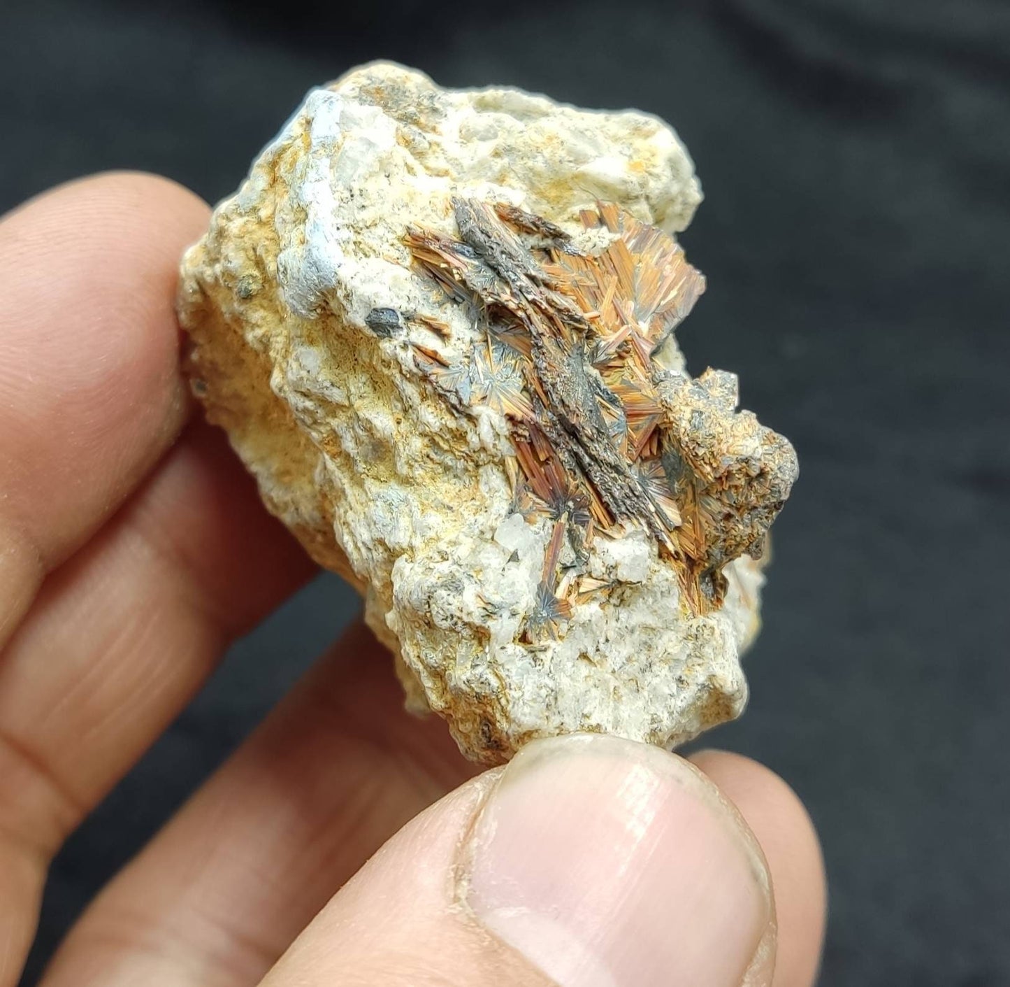 rutile saginite on hematite on matrix 72 grams