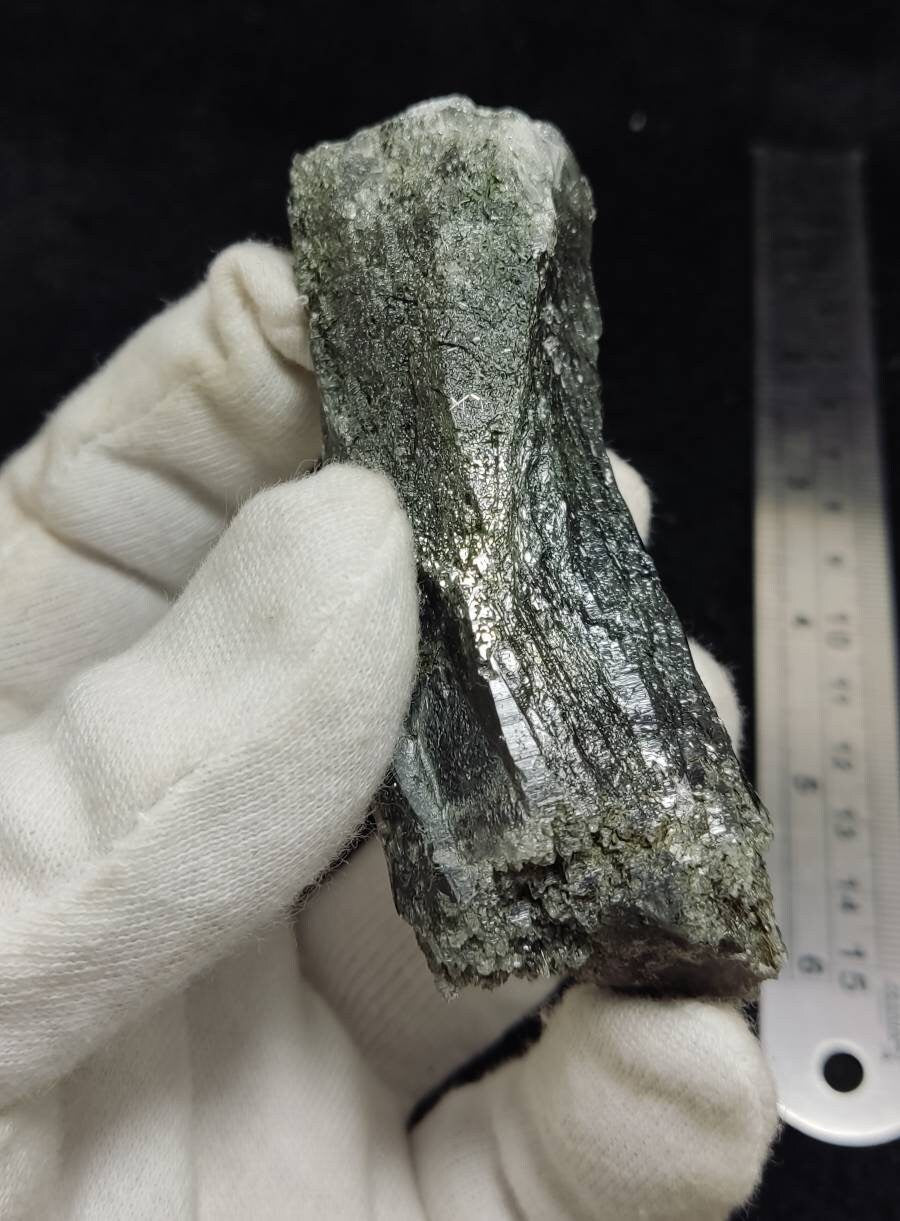 An Aesthetic Natural beautifully terminated Chlorite Quartz crystals specimen 113 grams