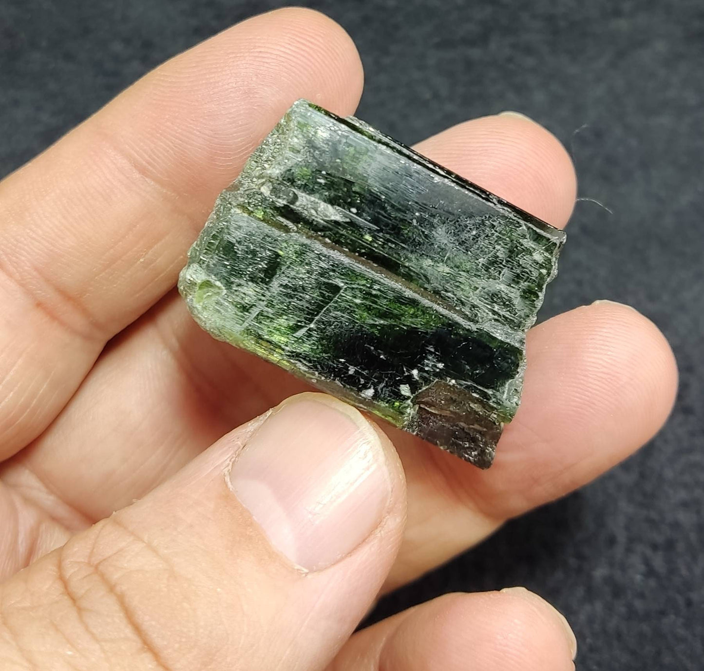 An amazing specimen of diopside crystal 40 grams