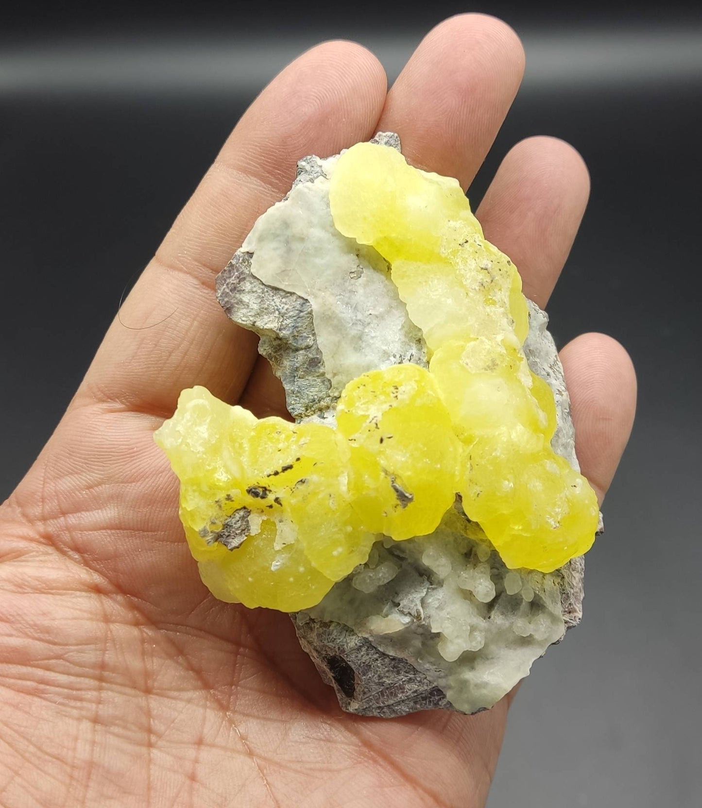 Natural yellow color Brucite on matrix 138 grams