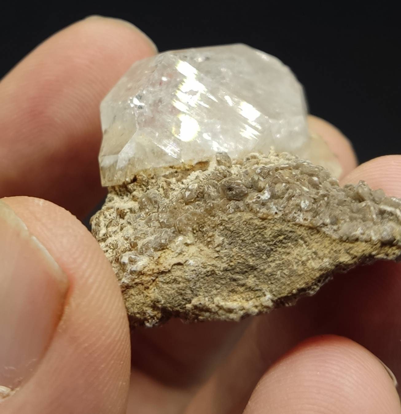 An amazing double terminated diamond like quartz crystal on matrix with calcite 19 grams