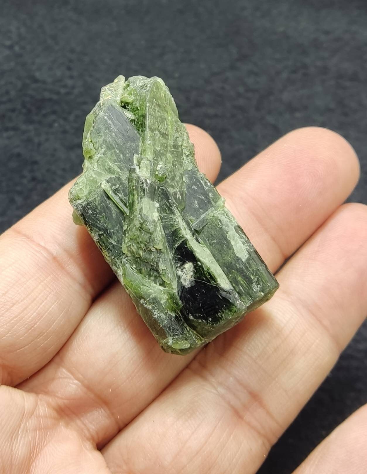 An amazing specimen of diopside crystal 42 grams