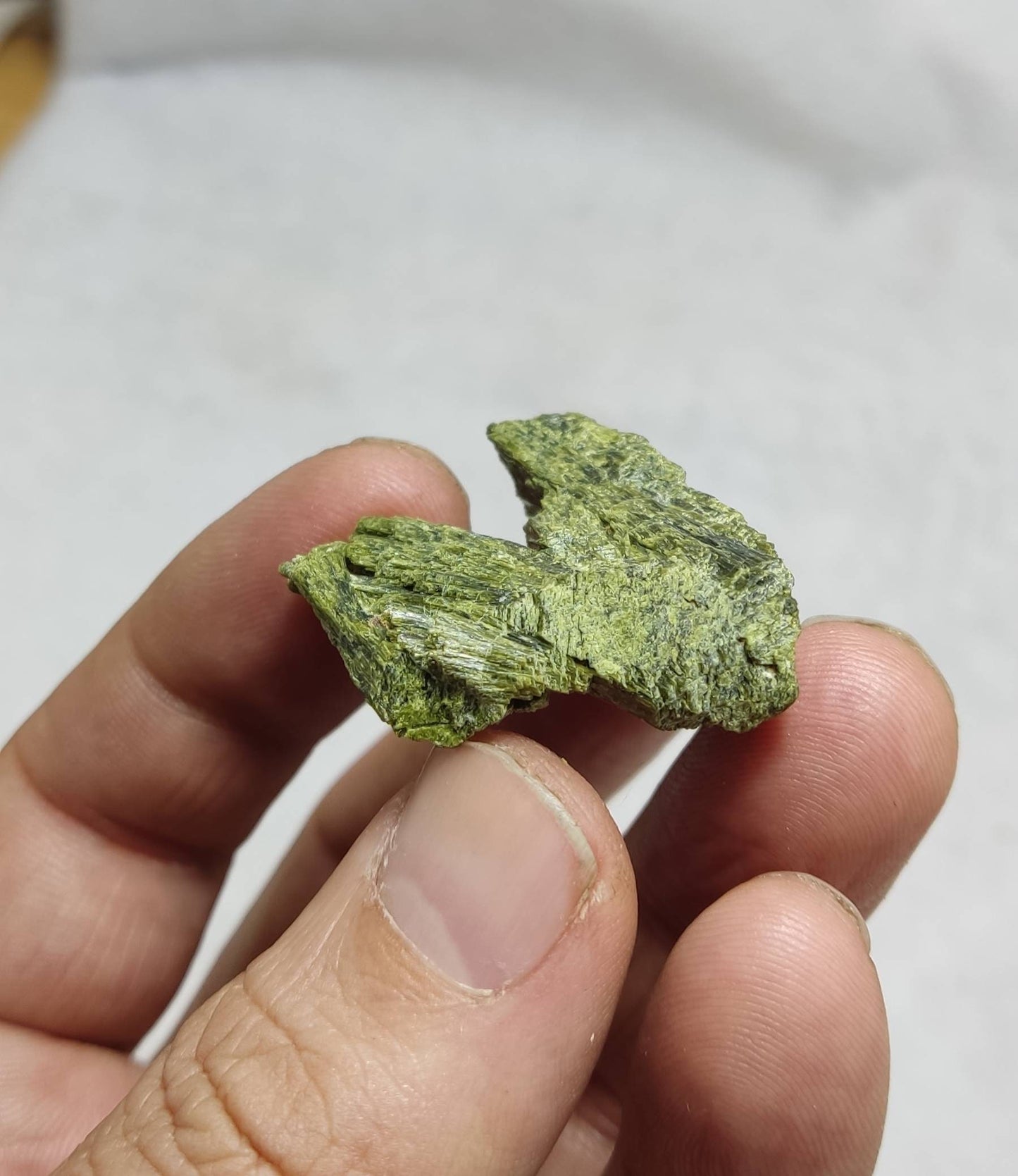 Epidote spray crystal 27 grams