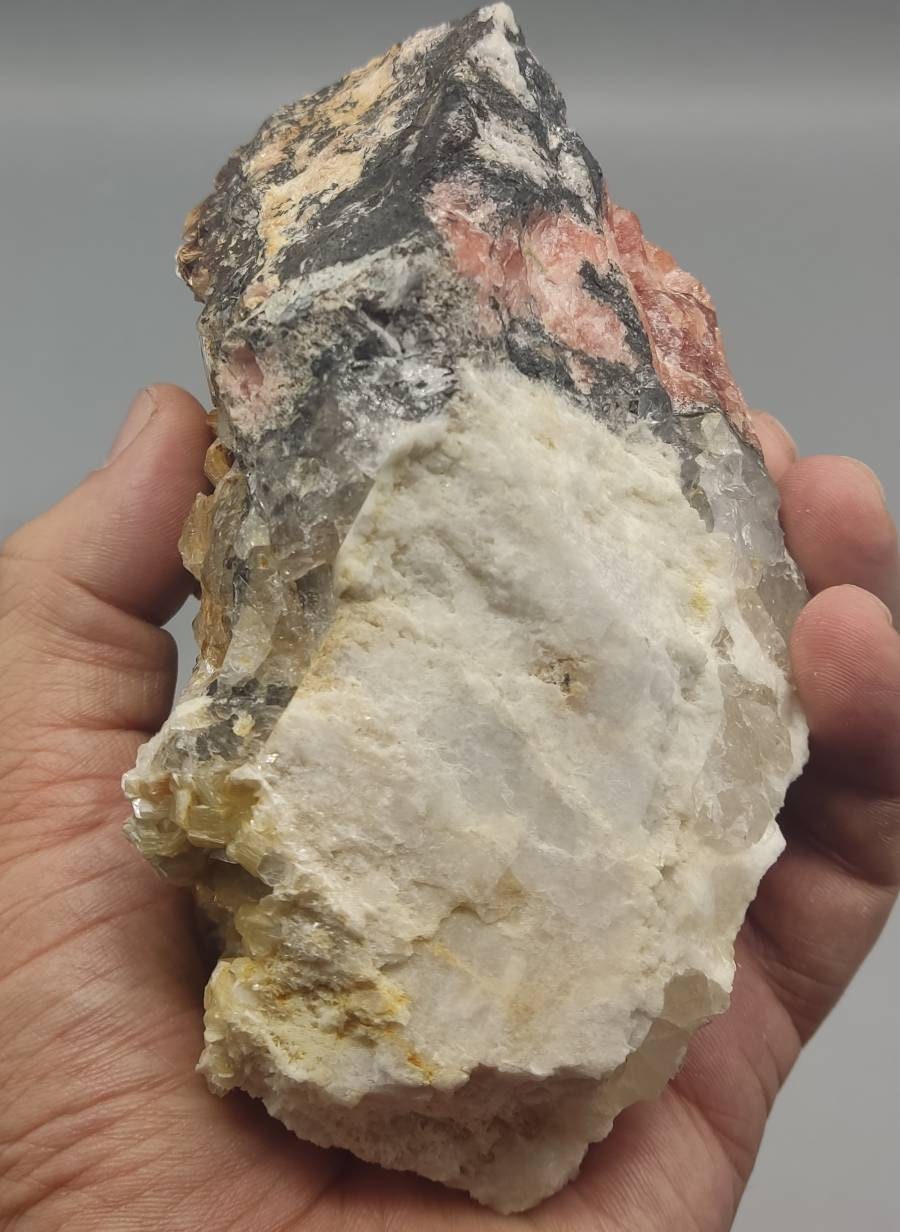 An aesthetic combo specimen of triplite, apatite, mica, quartz and albite 1050 grams