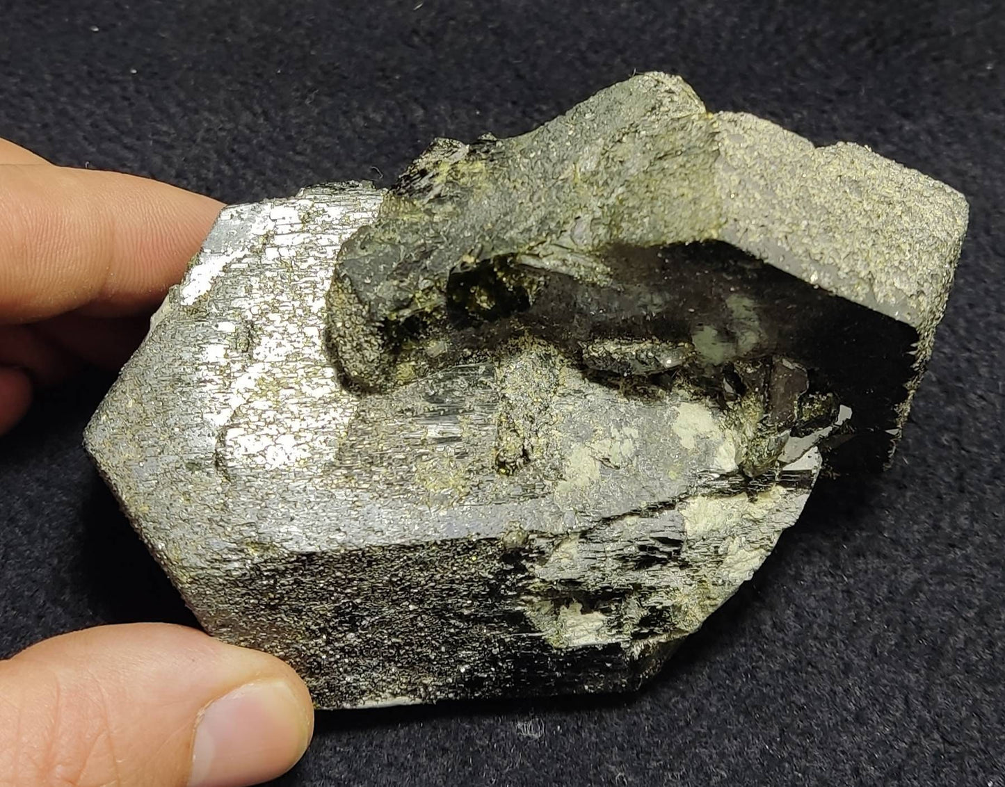 Epidote crystal 640 grams