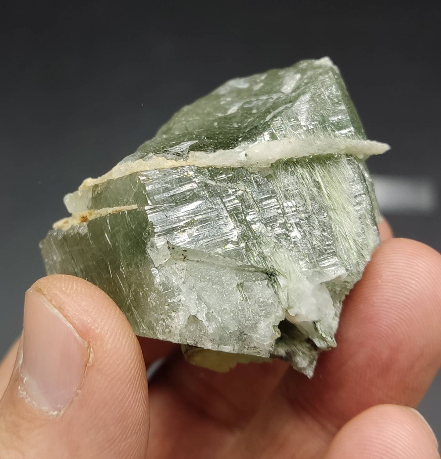 An aesthetic and amazing specimen of etched quartz with byss-olite inclusions 106 grams