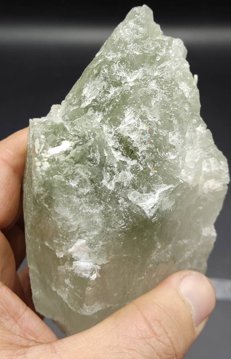 Quartz crystal with byss-olite inclusions 912 grams