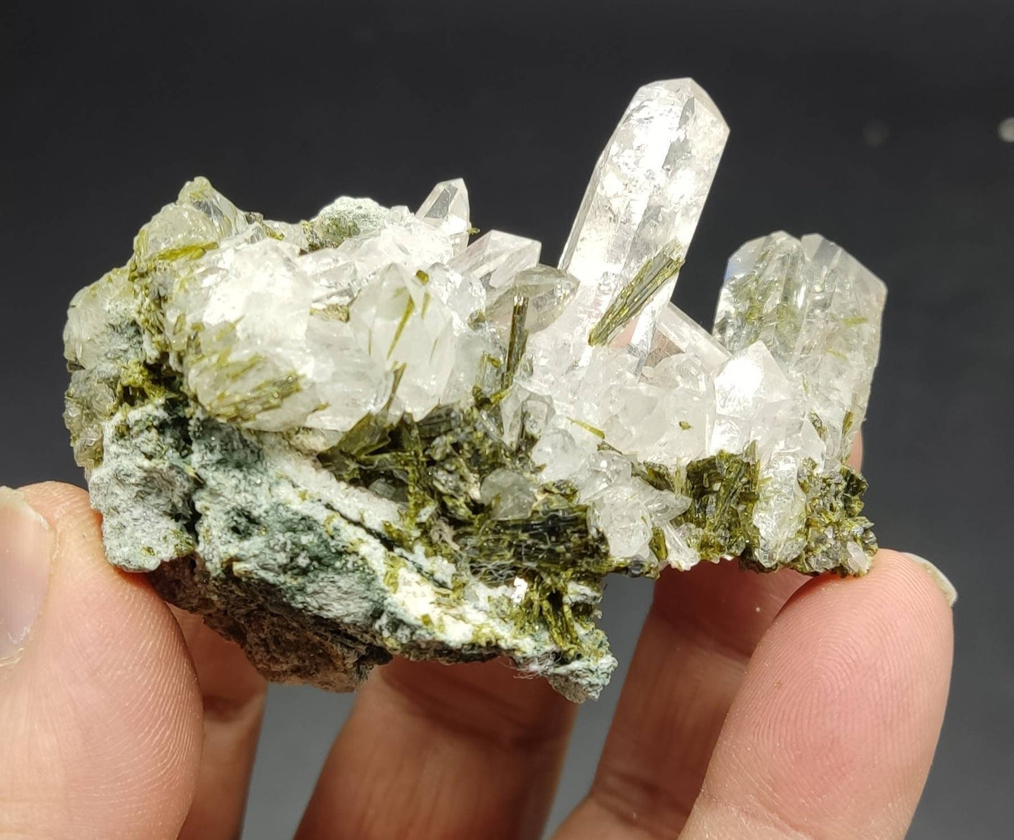 An amazing specimen of quartz and Epidote cluster with beautiful terminations 68 grams