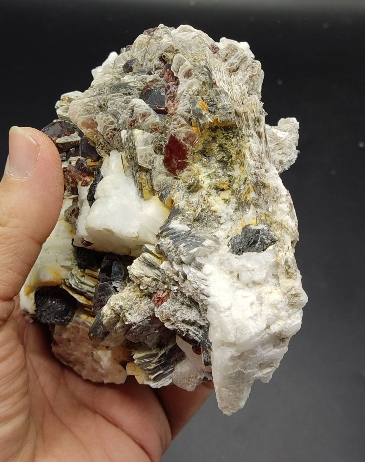 Spessartine Garnet crystals on matrix with albite and mica 1036 grams