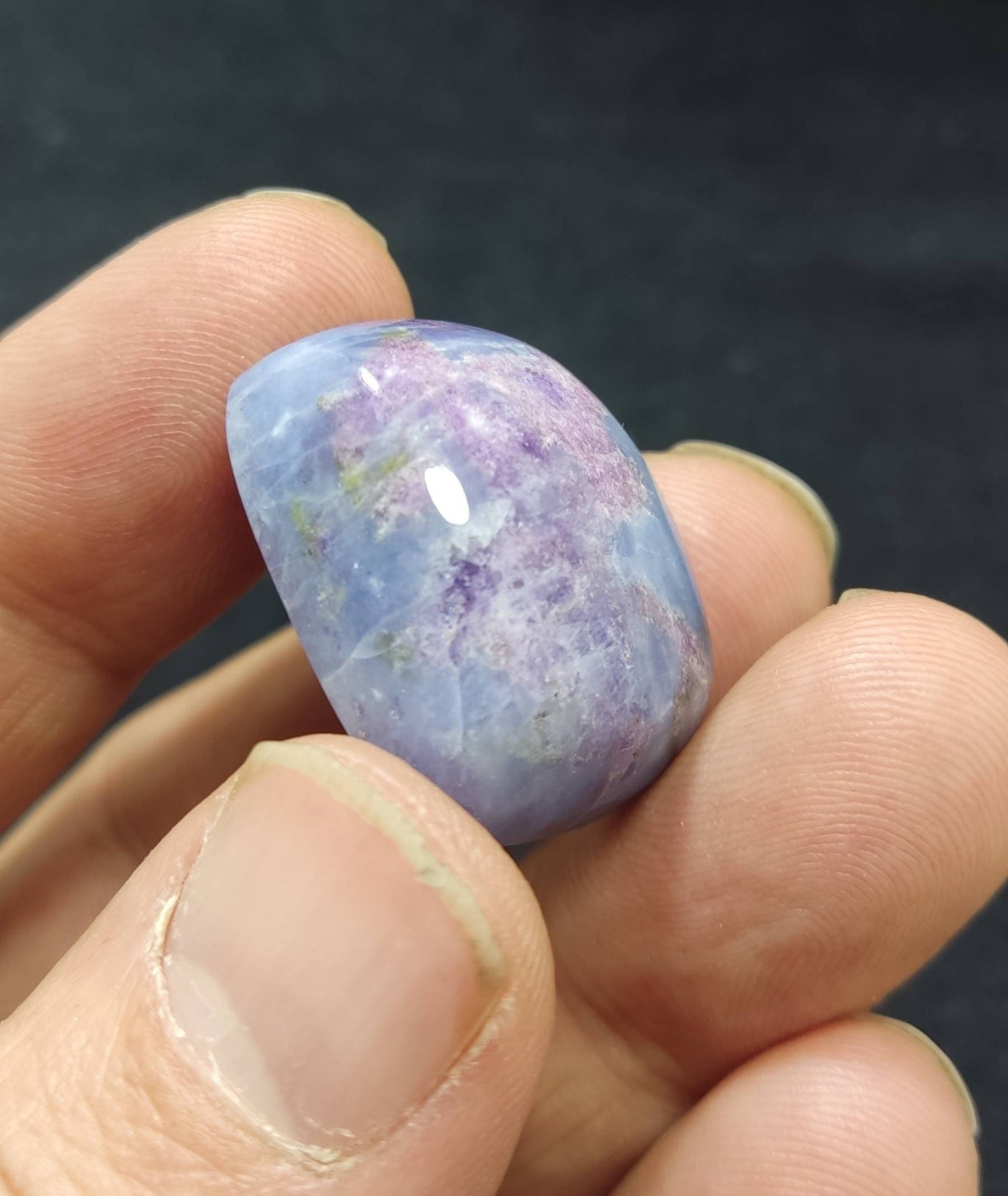 Hackmanite polished fluorescent Hackmanite jewelry cabochon 70 carats