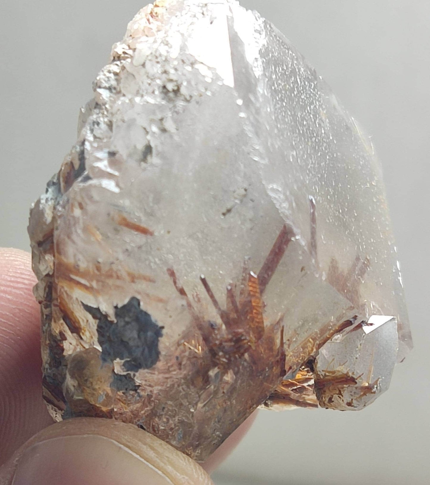 Rutiles included quartz crystal rare quartz quartz floater natural quartz 48 grams