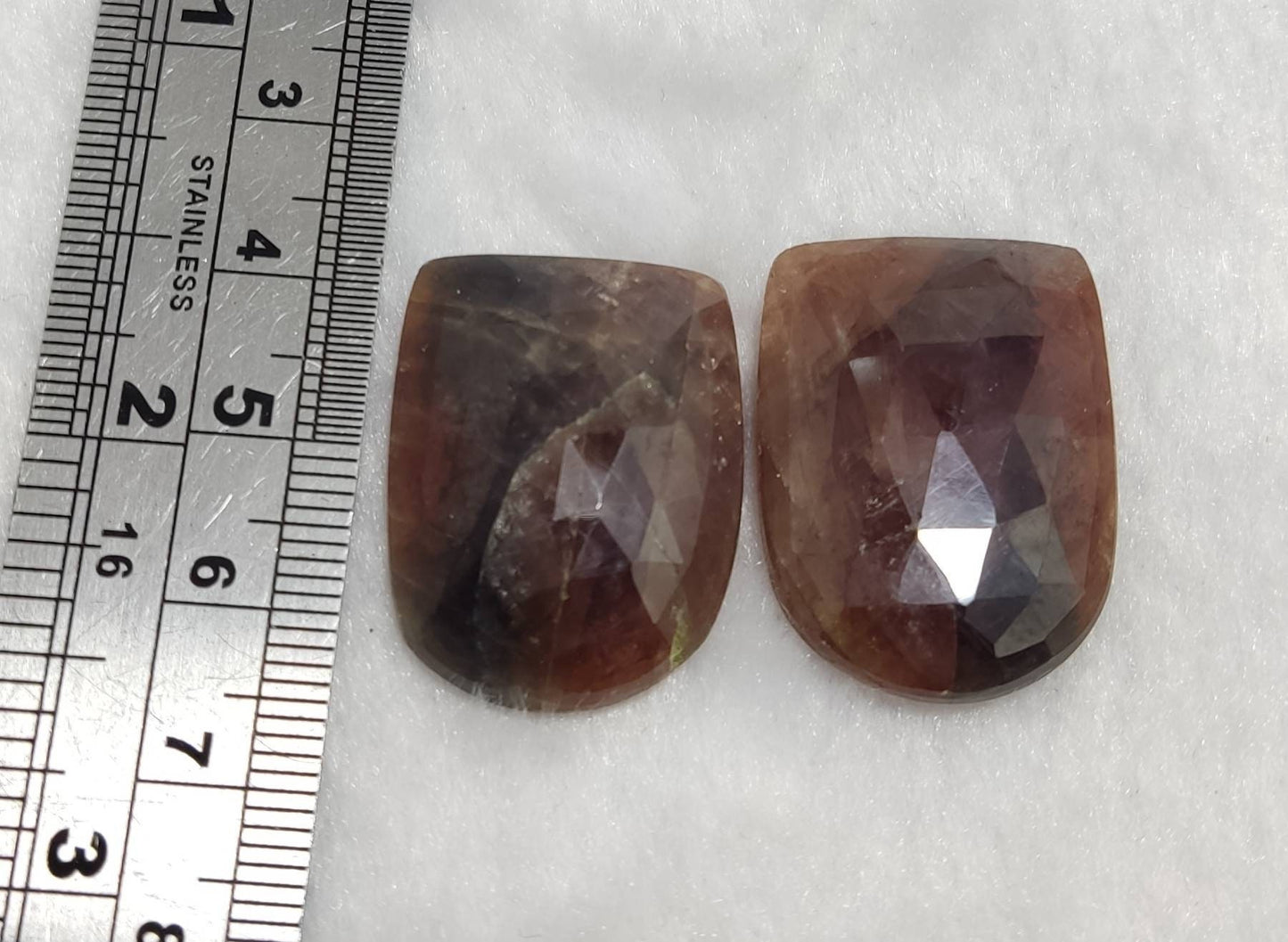 Sapphire pair rose cut 95 carats
