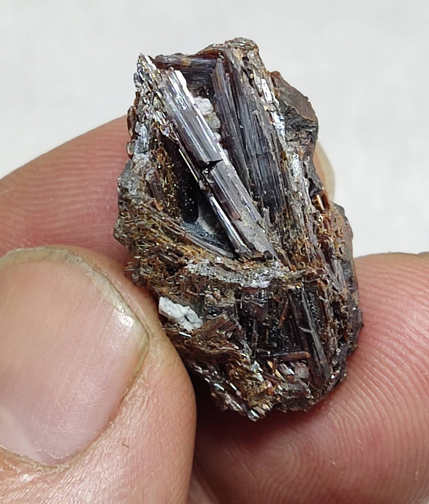 Thumbnail Rutiles cluster specimen 28 carats