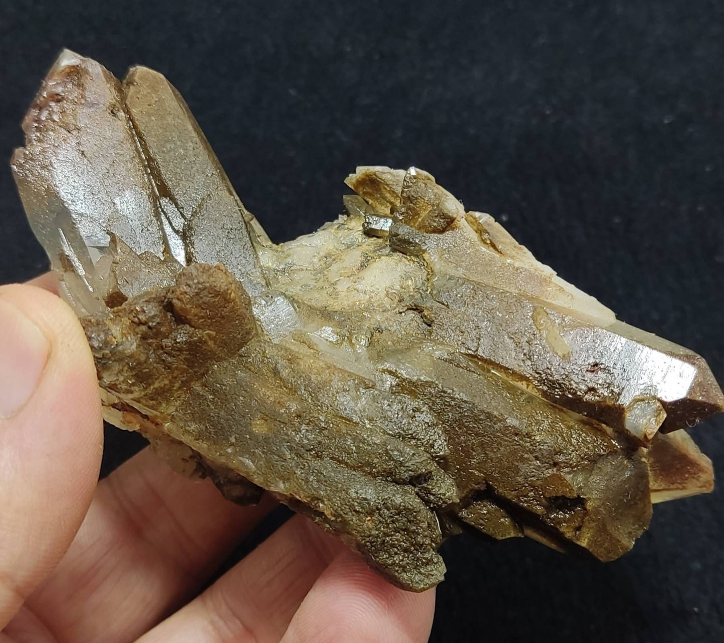 Terminated Chlorite Quartz crystals cluster 186 grams