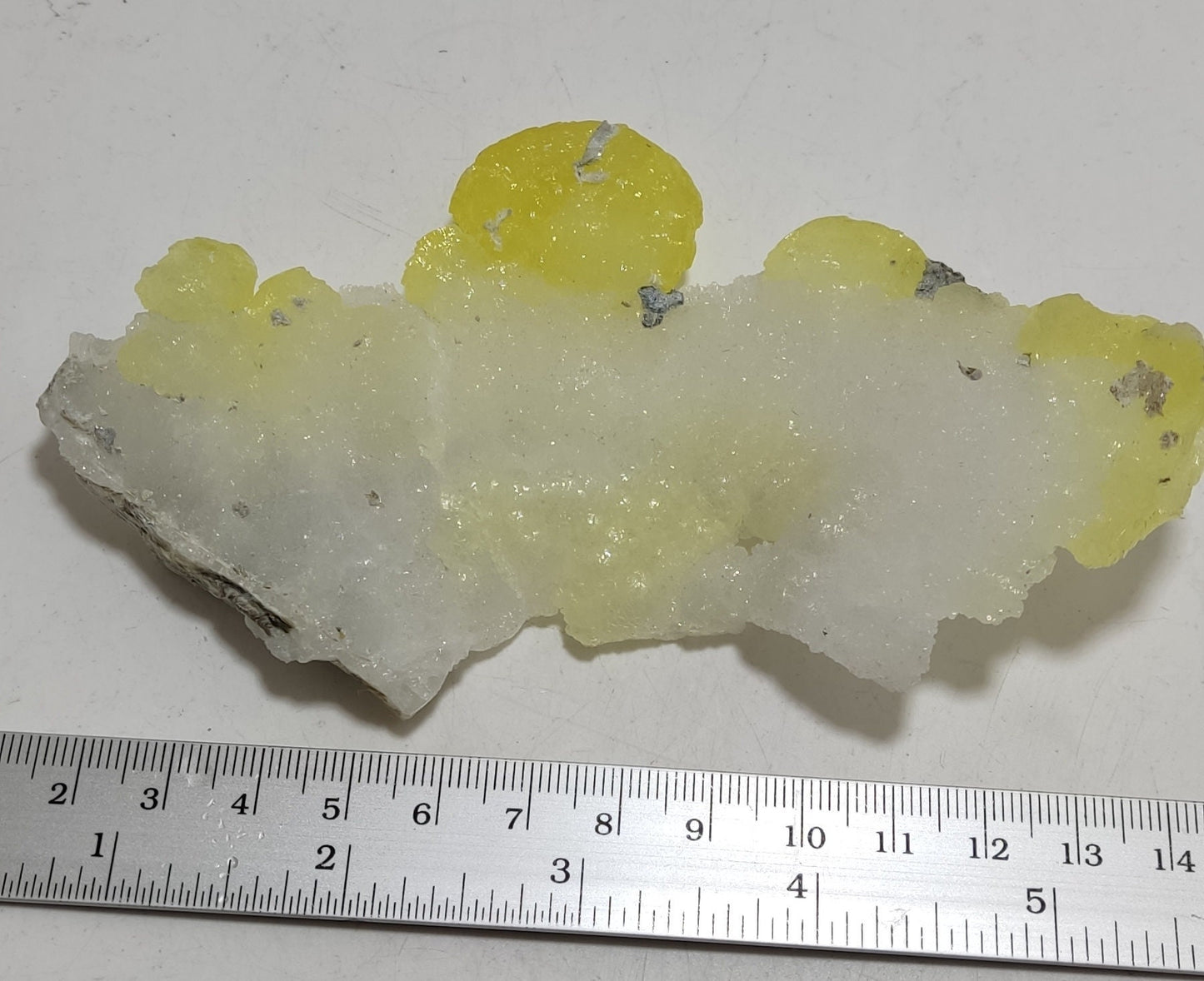 Natural yellow color Brucite crystal 86 grams