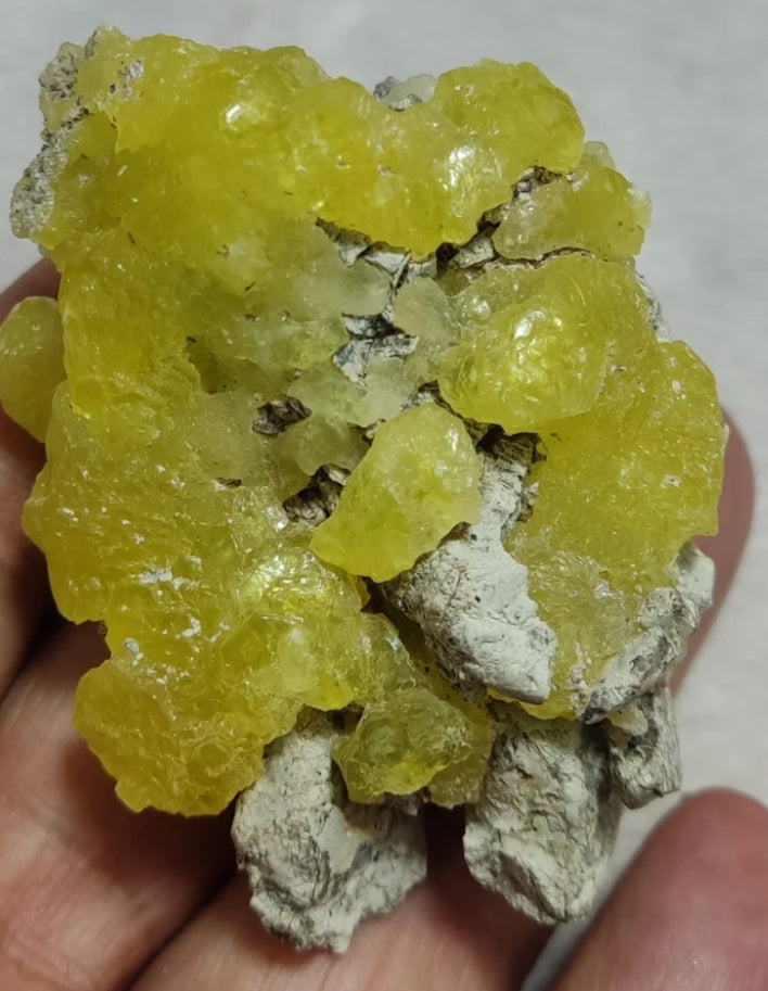 ✨ “Brucite 💛 The Crystal of Calm, Clarity & Empowered Light” ✨