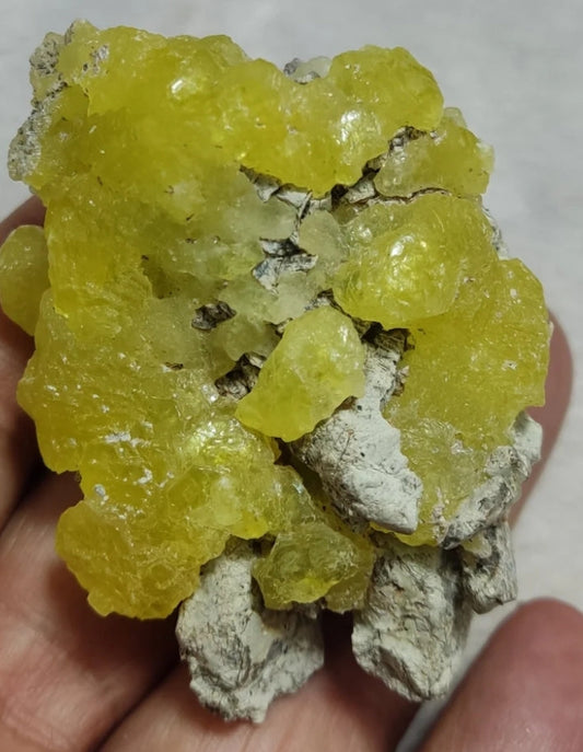 ✨ “Brucite 💛 The Crystal of Calm, Clarity & Empowered Light” ✨