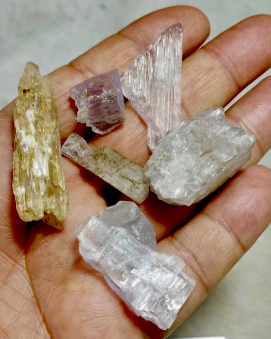 🌈✨ Rare Minerals: A Colorful Journey into Nature’s Hidden Rainbow ✨🌈