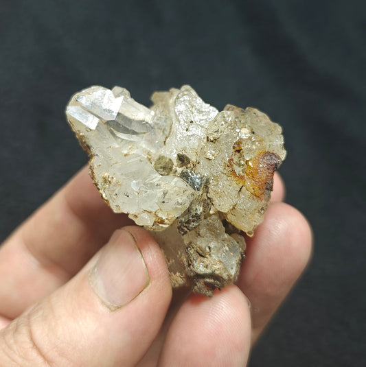 Travel-Friendly Crystals You Can Carry Anywhere 🌍💚