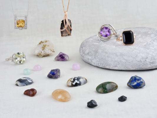 💚 The Ultimate Guide to Quartz Crystals – Types, Healing, Energy & Properties 🌿