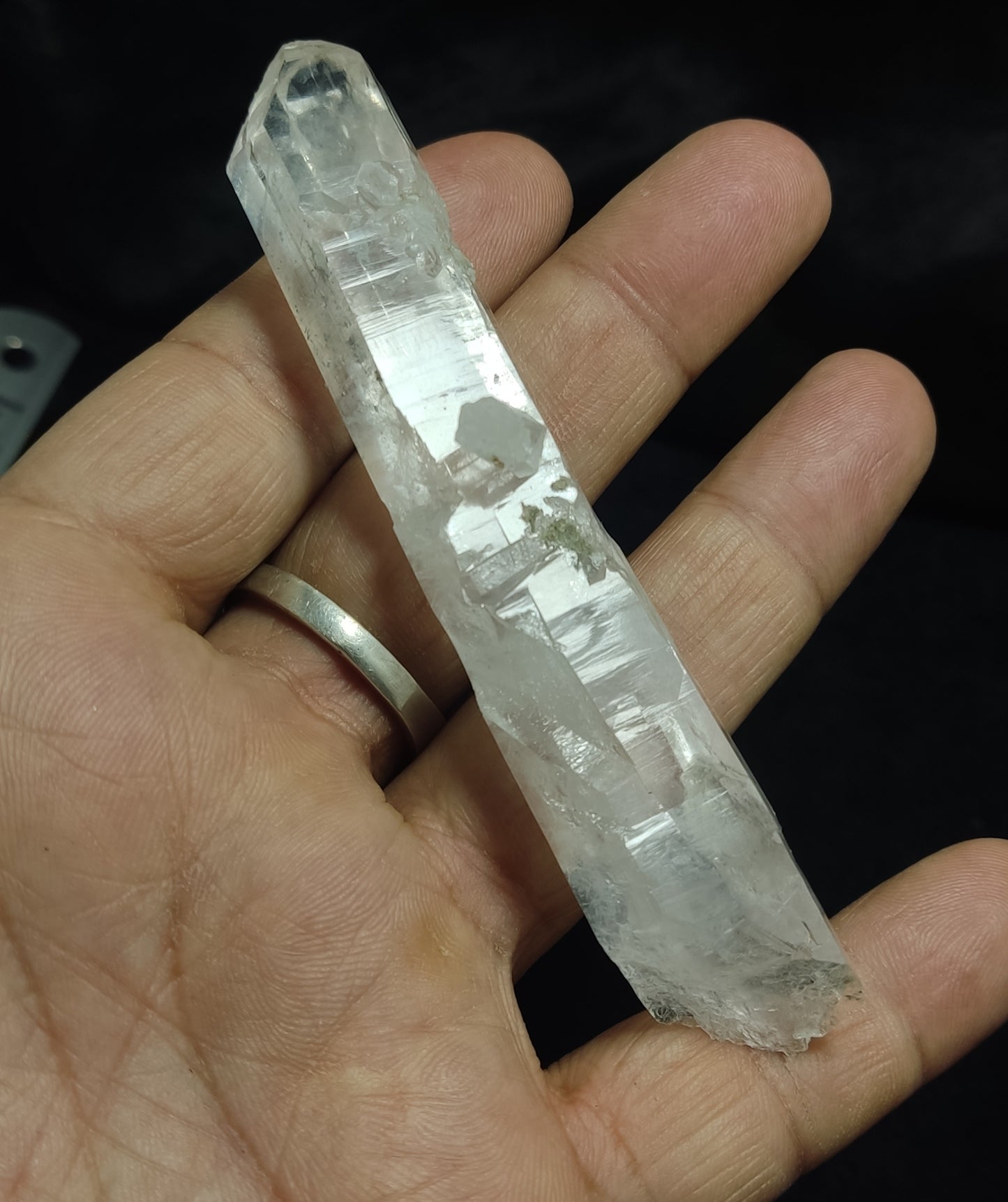 Clear faden quartz crystal 46 grams