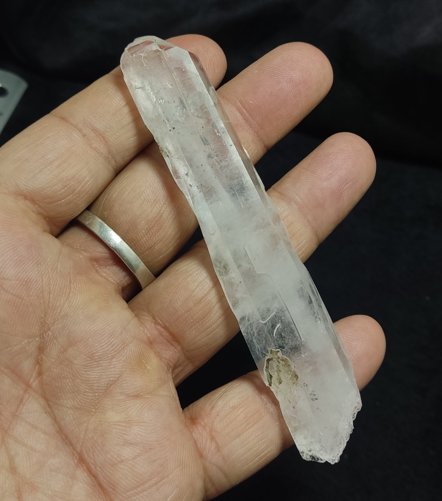 Clear faden quartz crystal 46 grams