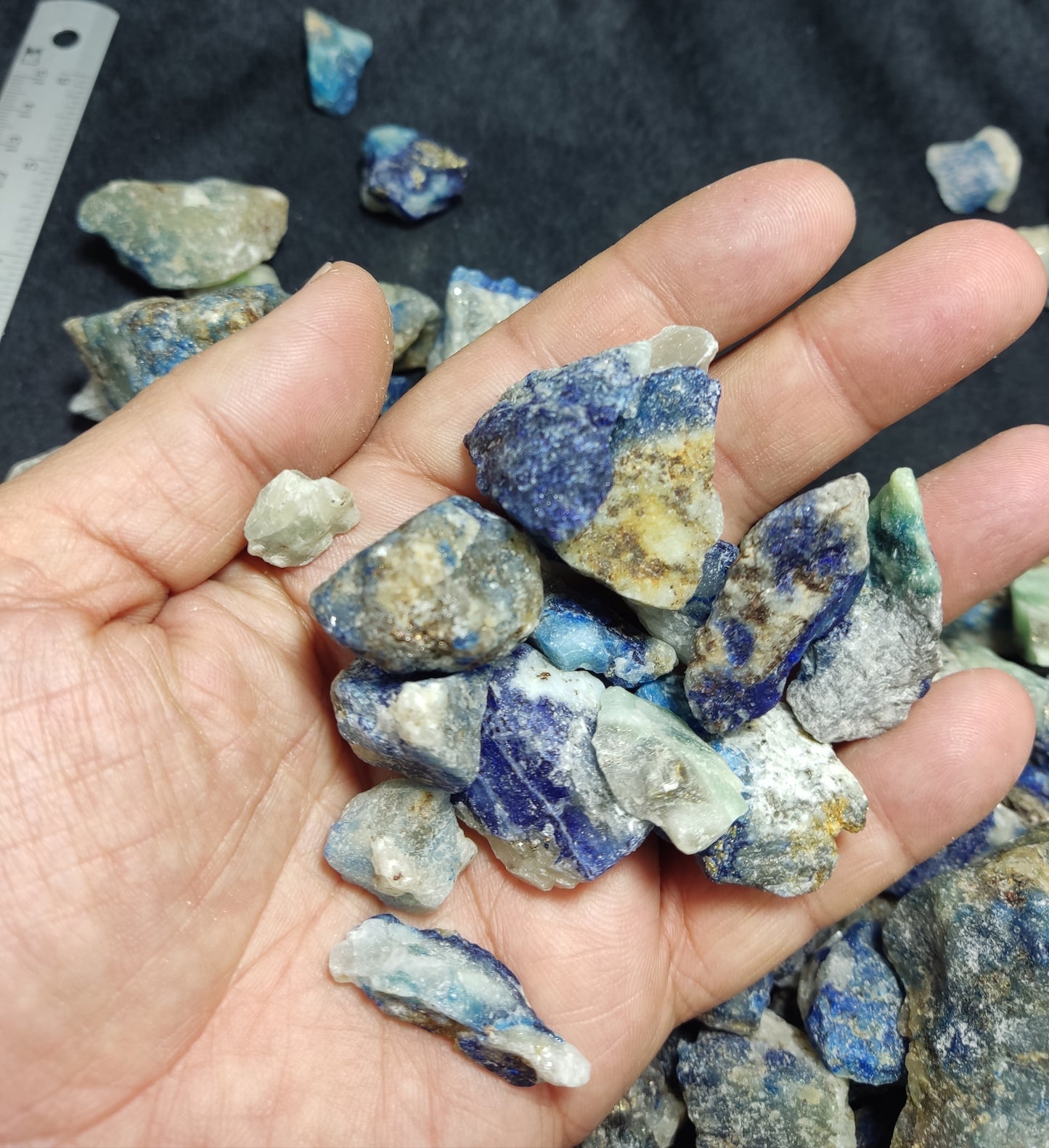 Sodalite/Afghanite fluorescent natural collection 1200 grams