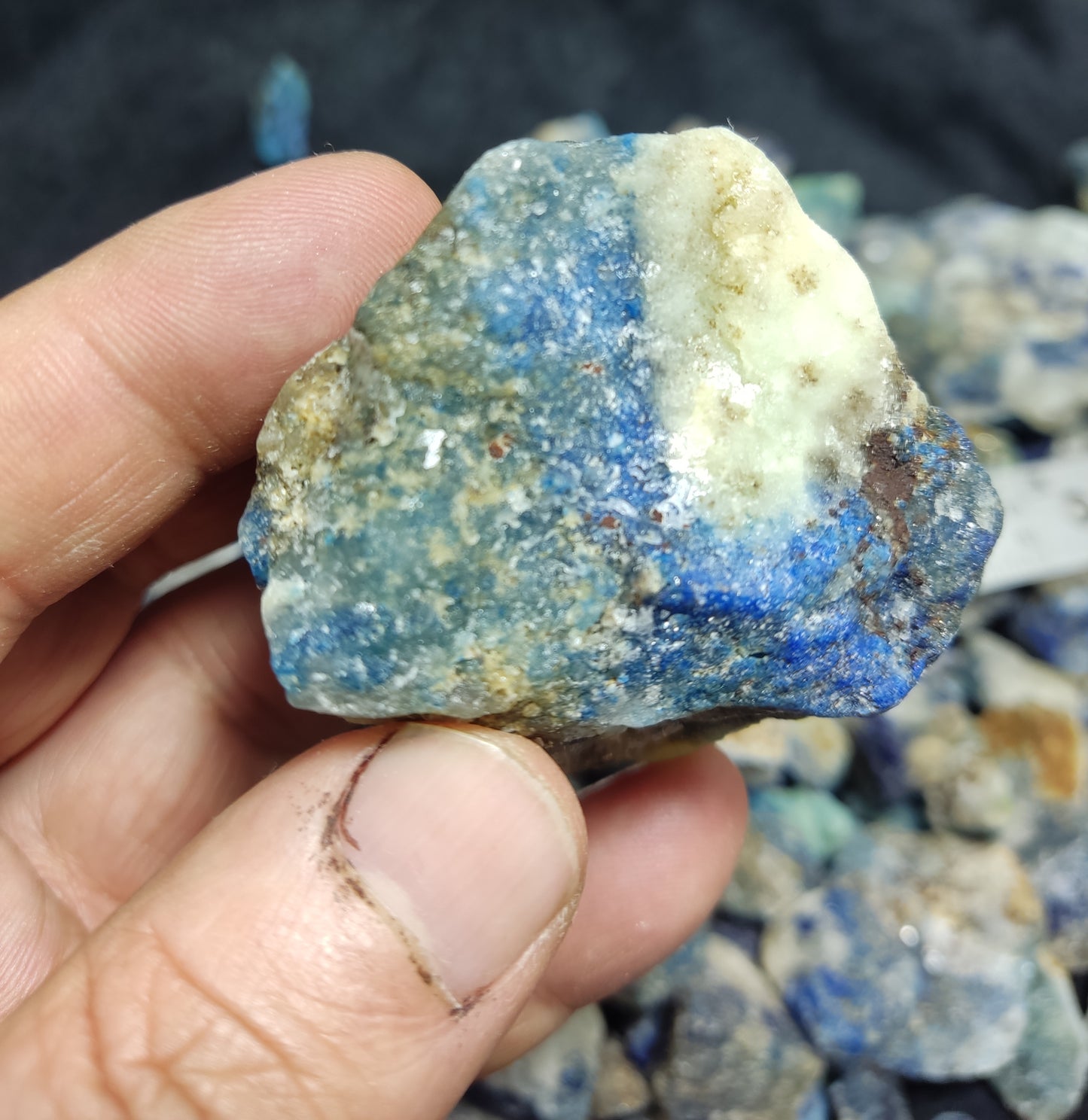 Sodalite/Afghanite fluorescent natural collection 1200 grams