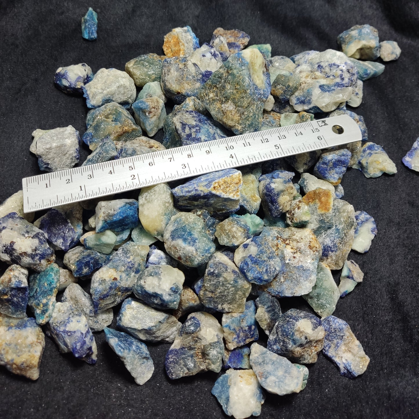 Sodalite/Afghanite fluorescent natural collection 1200 grams