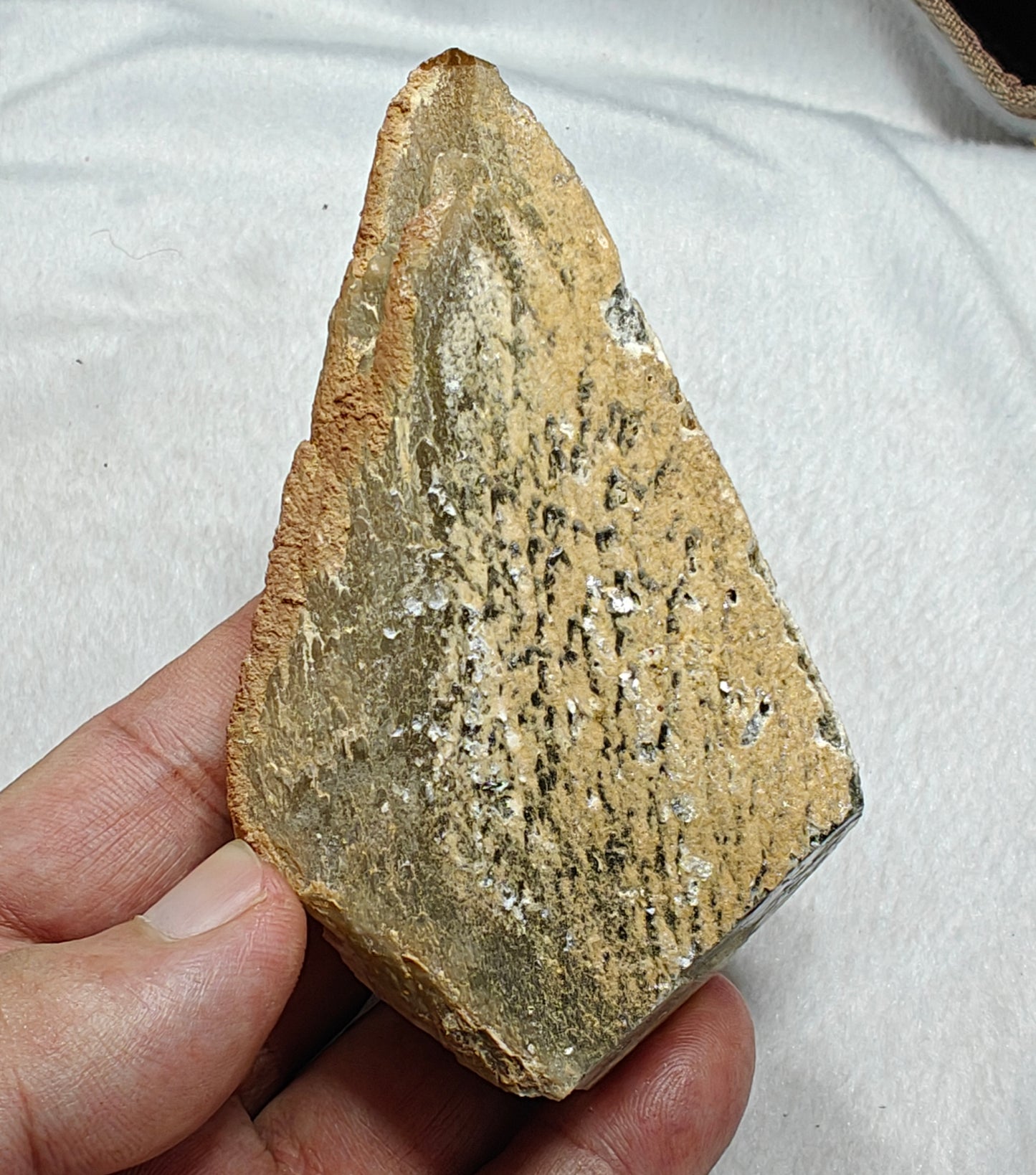 Naturally terminated Dogteeth Calcite Crystal 274 grams